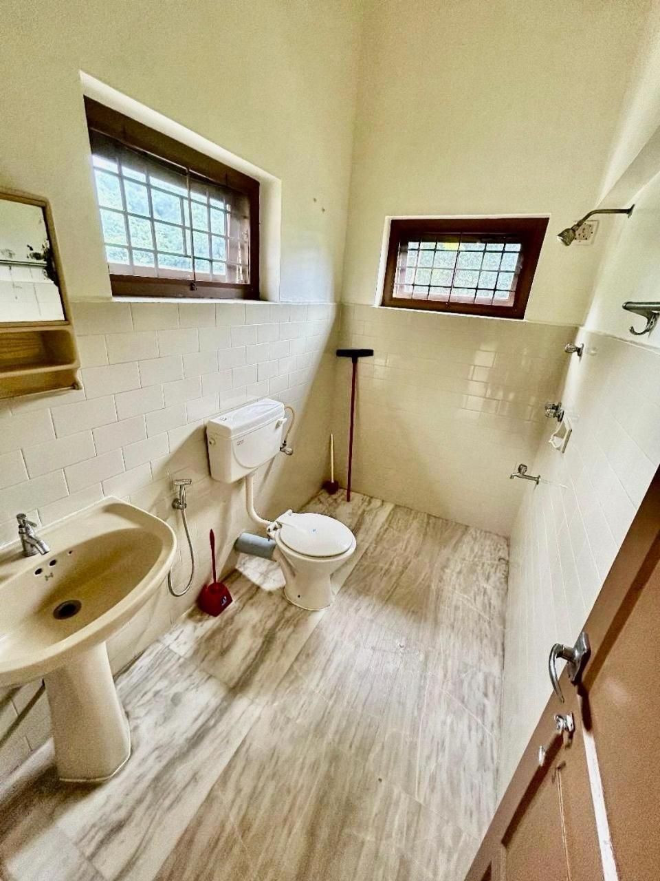 Mango Tree Villa Коччи Экстерьер фото